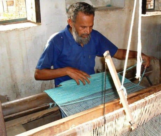 Indian Master Weaver for Water Yoga Mat